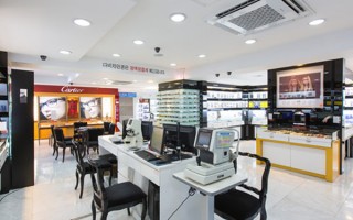 加盟什么眼镜店好，加盟什么赚钱